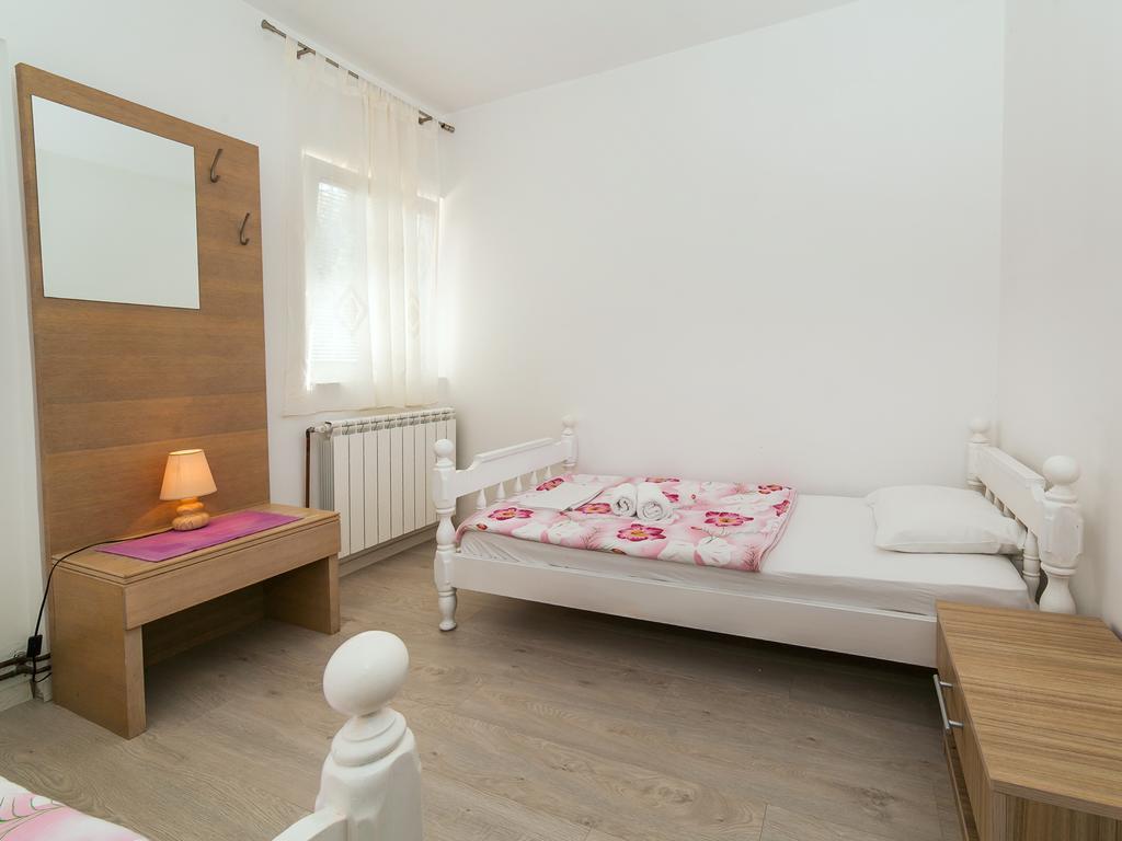 Apartments Midzor Petrovac Εξωτερικό φωτογραφία